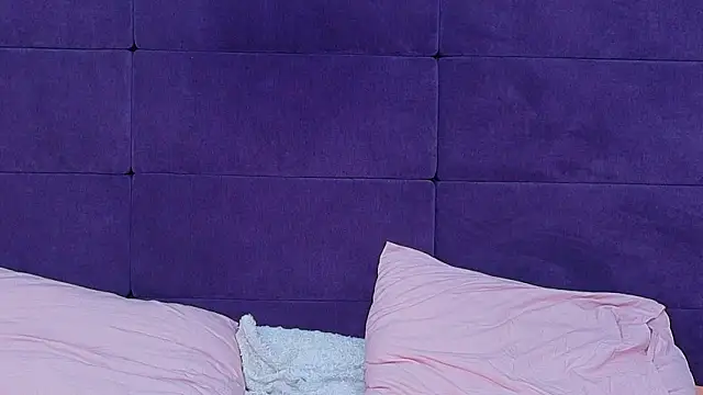 KarinaNoir online show from July 2026 04:04:02 AM
