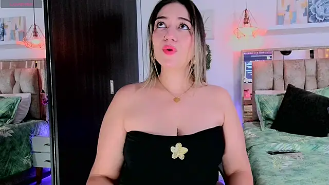 Snapshot of Dulce_Morrys chatting on May 2026 03:27:01 PM Dulce Morrys online show from May 2026 03:27:01 PM