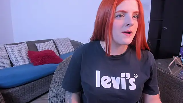 kimbrownn online show from February 2025 12:28:01 PM