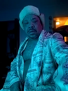 yellowwetfox online show from December 2024 06:39:01 AM