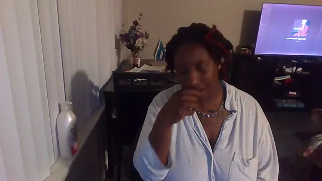 Snapshot of markquanna chatting on September 2025 06:35:02 AM markquanna online show from September 2025 06:35:02 AM