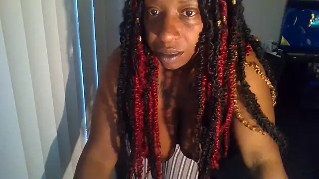 Snapshot of markquanna chatting on October 2025 02:04:02 PM markquanna online show from October 2025 02:04:02 PM