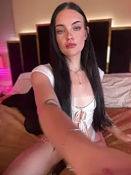 Snapshot of KarissaChantelle chatting on May 2026 04:04:02 PM KarissaChantelle online show from May 2026 04:04:02 PM