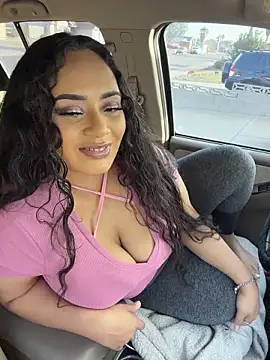 Snapshot of CarmelaAnthony chatting on December 2025 04:46:02 PM CarmelaAnthony online show from December 2025 04:46:02 PM