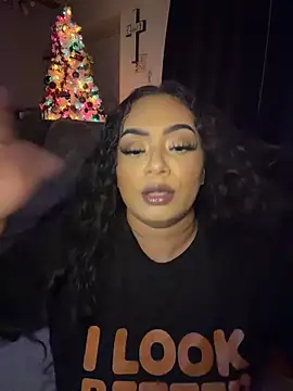 Snapshot of CarmelaAnthony chatting on December 2025 01:51:02 PM CarmelaAnthony online show from December 2025 01:51:02 PM