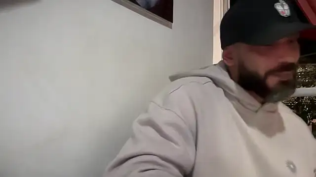 romeolovedark online show from October 2025 08:04:02 AM