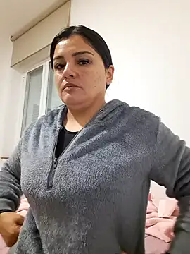 laura dirtyhot online show from January 2025 07:24:01 AM