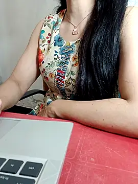 Snapshot of Chanchal--Navya chatting on April 2026 05:30:01 PM Chanchal--Navya online show from April 2026 05:30:01 PM