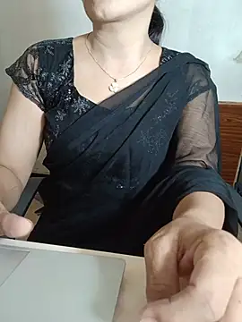 Snapshot of Chanchal--Navya chatting on May 2026 05:40:02 PM Chanchal--Navya online show from May 2026 05:40:02 PM