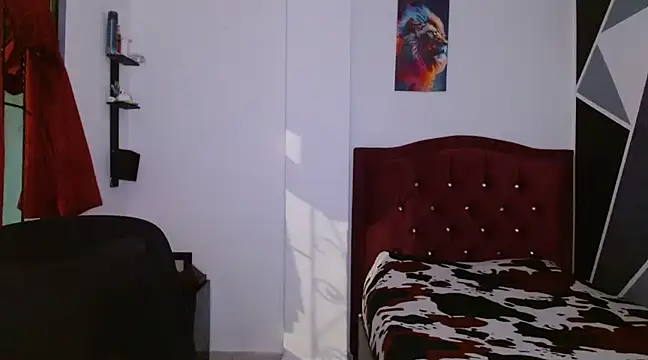 littlextreme online show from December 2024 12:30:02 AM