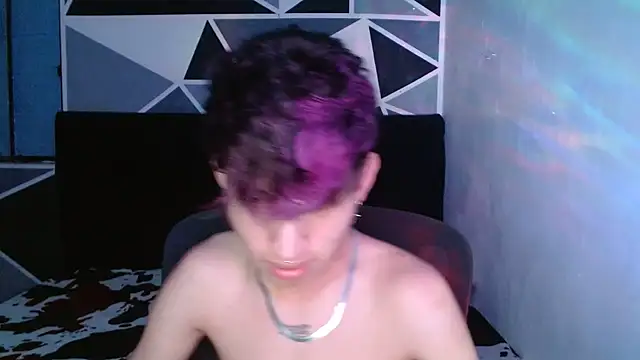 littlextreme online show from December 2024 01:43:01 AM