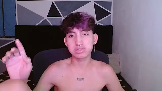 littlextreme online show from December 2024 04:01:02 AM