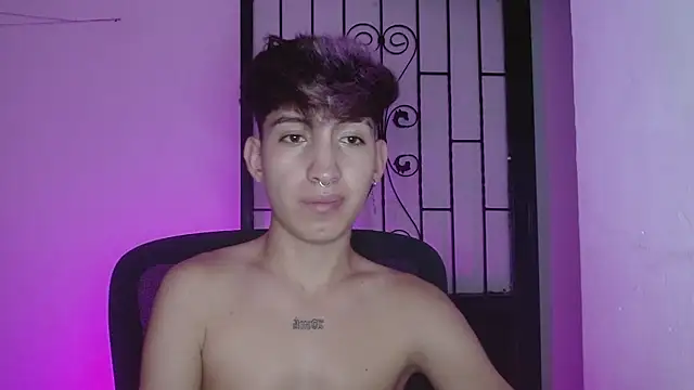 littlextreme online show from February 2025 02:30:01 AM