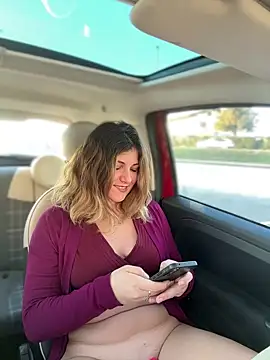 DaisyVibesss online show from January 2025 03:03:01 PM