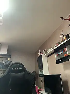 DaisyVibesss online show from March 2026 09:38:02 AM