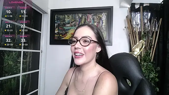 Snapshot of brianna_196 chatting on May 2026 08:06:02 PM brianna 196 online show from May 2026 08:06:02 PM