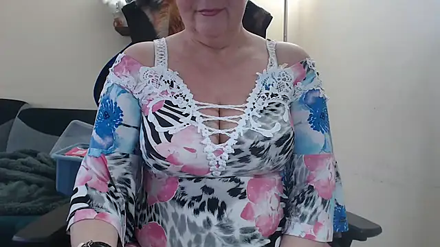 Diablica41 online show from February 2026 10:12:01 AM