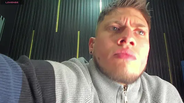 SebastianMaximoff online show from November 2025 07:48:02 PM