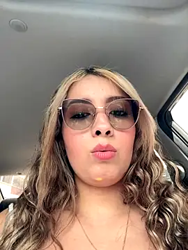 ValeriaHot69 online show from October 2025 05:08:02 PM