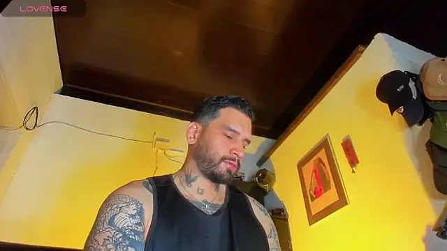 CamiloGray  online show from March 2025 02:33:02 PM