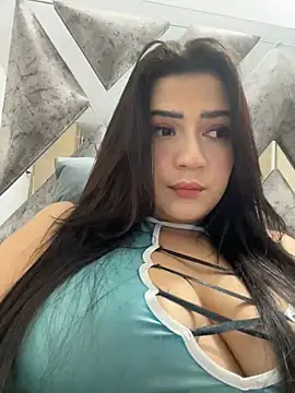 Snapshot of cutesarah_ chatting on January 2025 01:50:01 AM cutesarah  online show from January 2025 01:50:01 AM