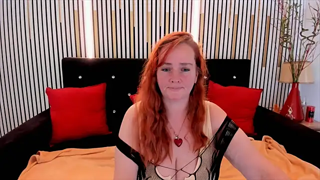 SinFulTitsDD online show from November 2025 02:50:01 PM