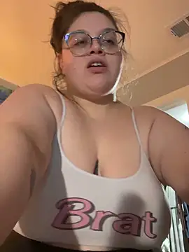 Snapshot of ItsBunniBabe chatting on June 2026 03:02:02 AM ItsBunniBabe online show from June 2026 03:02:02 AM