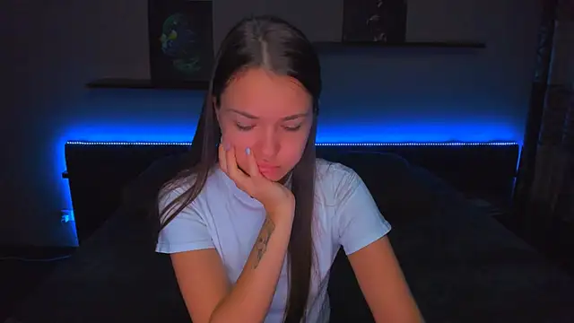 AlexaBarkley online show from November 2025 12:21:01 AM