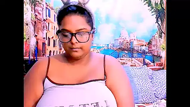 Indianfairy99 online show from April 2026 05:18:01 PM