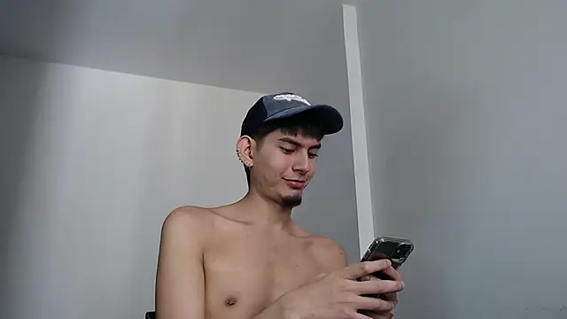 imdavo23 online show from October 2025 05:08:01 PM