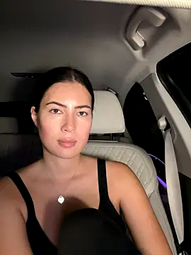 clairewntr online show from November 2025 08:07:01 PM