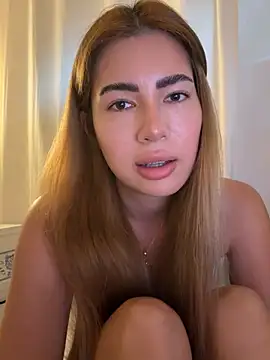 Snapshot of clairewntr chatting on July 2026 06:18:02 PM clairewntr online show from July 2026 06:18:02 PM
