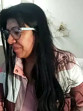 aisha latina online show from February 2026 02:46:01 PM