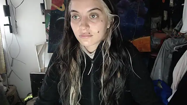 mariecam420 online show from March 2025 04:29:02 PM