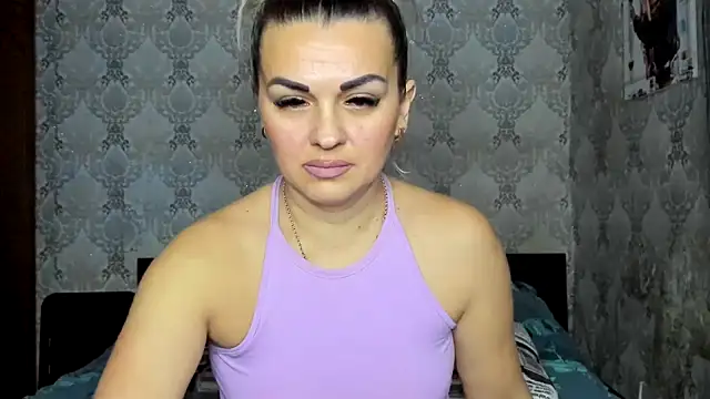 NicoletMoore online show from January 2026 08:32:01 PM