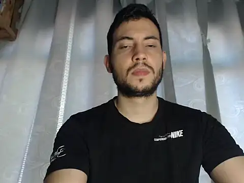 Snapshot of Armando_2002 chatting on January 2025 03:32:02 PM Armando 2002 online show from January 2025 03:32:02 PM