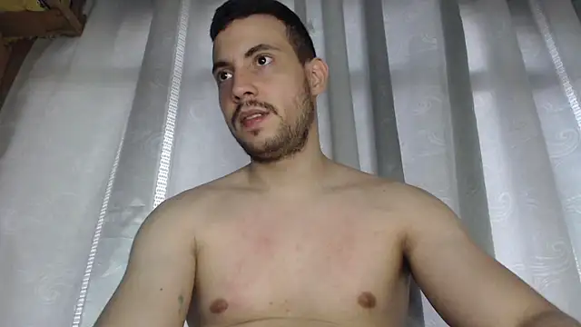 Snapshot of Armando_2002 chatting on February 2025 09:16:02 PM Armando 2002 online show from February 2025 09:16:02 PM