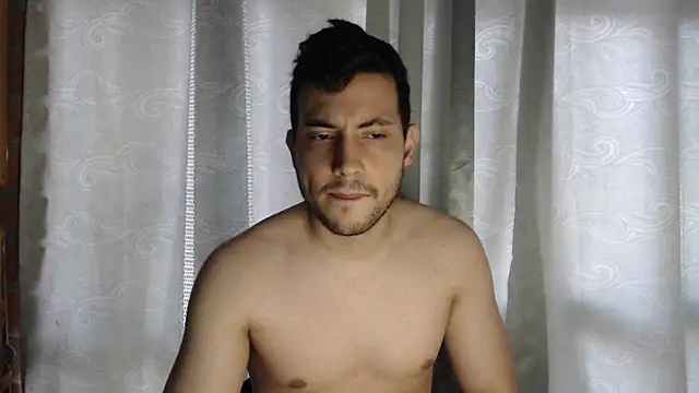 Snapshot of Armando_2002 chatting on March 2025 04:37:02 PM Armando 2002 online show from March 2025 04:37:02 PM