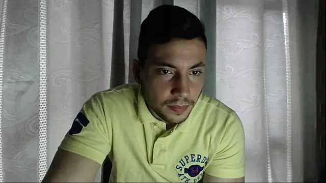 Snapshot of Armando_2002 chatting on September 2025 05:58:02 PM Armando 2002 online show from September 2025 05:58:02 PM