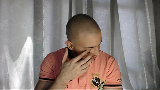 Snapshot of Armando_2002 chatting on September 2025 05:47:02 PM Armando 2002 online show from September 2025 05:47:02 PM