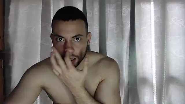 Snapshot of Armando_2002 chatting on May 2026 04:57:01 PM Armando 2002 online show from May 2026 04:57:01 PM
