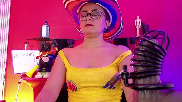 Snapshot of MistressSlut1 chatting on July 2026 11:14:01 AM MistressSlut1 online show from July 2026 11:14:01 AM