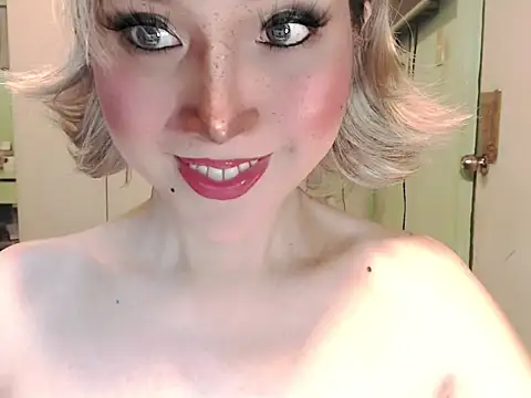 Snapshot of Ezradeliciosa chatting on May 2026 01:21:02 AM Ezradeliciosa online show from May 2026 01:21:02 AM