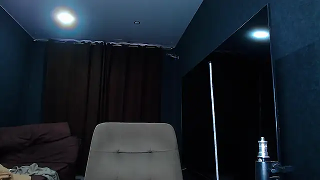 muscularjohnforuX online show from March 2025 06:54:01 AM