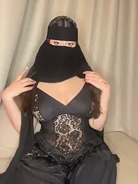 Snapshot of arabiaAna chatting on April 2026 07:03:02 PM arabiaAna online show from April 2026 07:03:02 PM