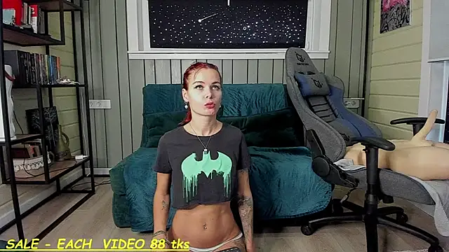 SandyChris online show from September 2025 09:00:01 AM