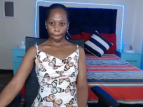 QUEENMANDYY online show from March 2026 03:39:02 PM