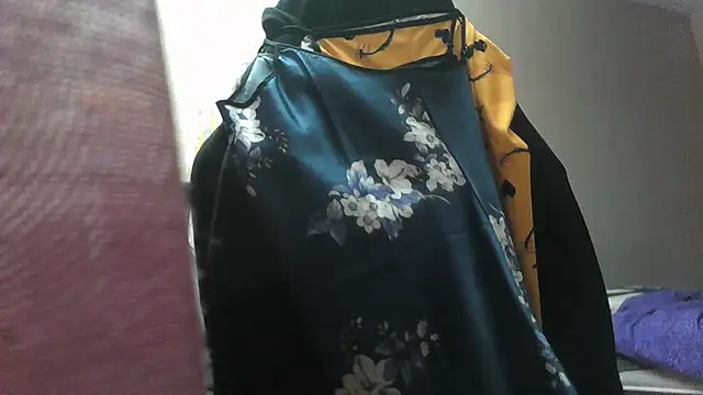 Snapshot of Sandra_Potiche chatting on October 2025 08:38:02 PM Sandra Potiche online show from October 2025 08:38:02 PM