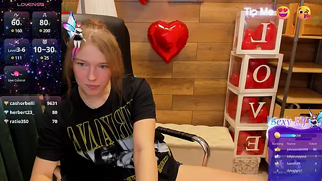 Snapshot of _fiona_Love chatting on March 2025 04:21:01 AM  fiona Love online show from March 2025 04:21:01 AM