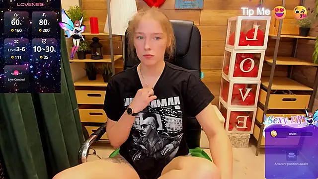 Snapshot of _fiona_Love chatting on March 2025 02:15:01 AM  fiona Love online show from March 2025 02:15:01 AM